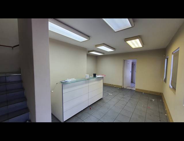 944M² WAREHOUSE TO LET IN SEBENZA